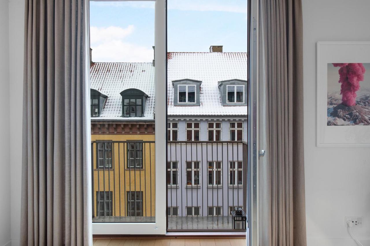 Sanders Monarch - Charming One-Bedroom Apartment With Two Balconies โคเปนเฮเกน ภายนอก รูปภาพ