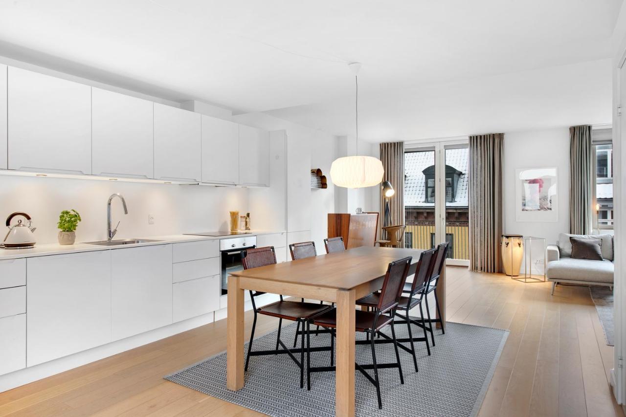 Sanders Monarch - Charming One-Bedroom Apartment With Two Balconies โคเปนเฮเกน ภายนอก รูปภาพ